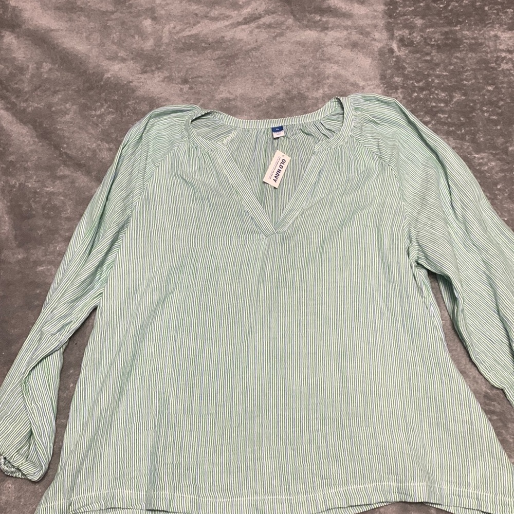 NWT Old Navy Long sleeve Pinstripe